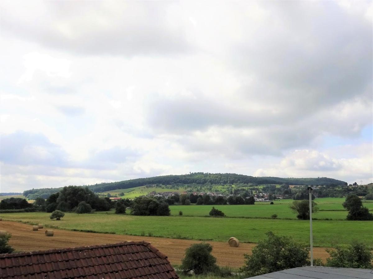 Buedingen-Ferienwohnung Bausch Buitenkant foto