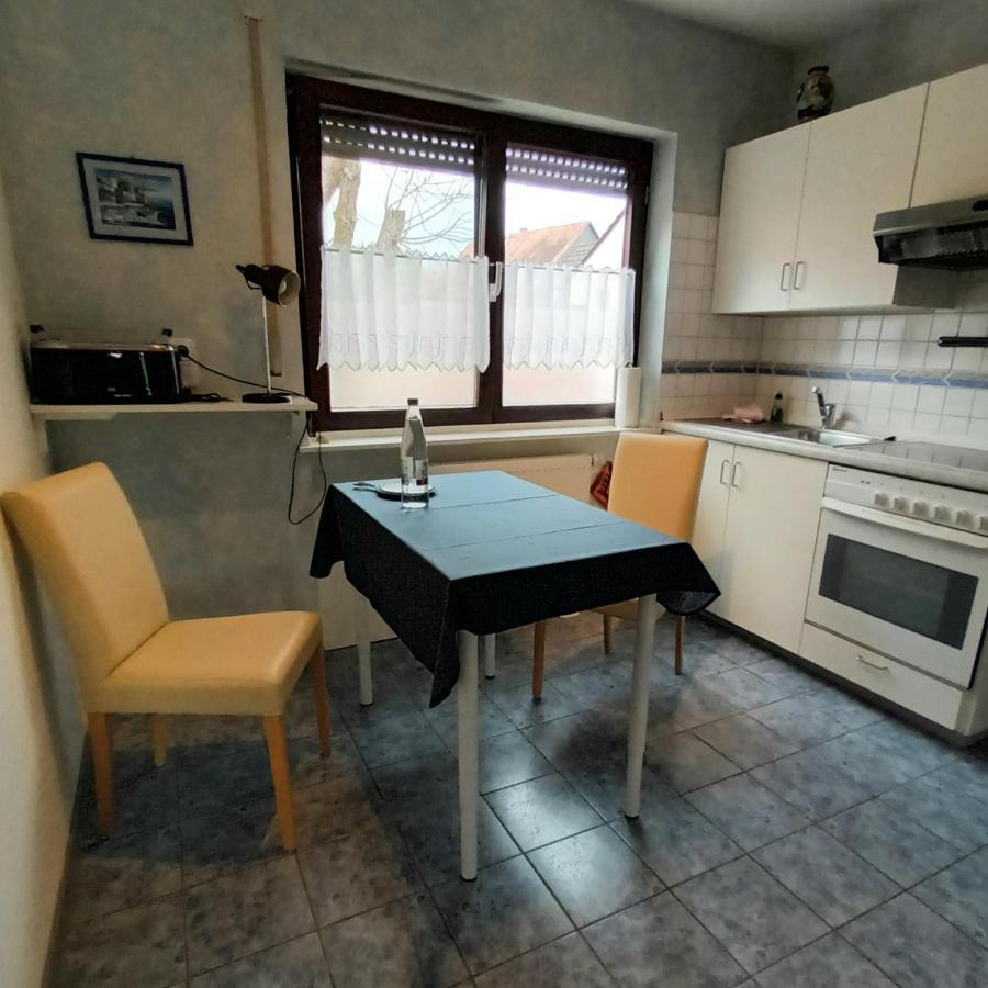 Buedingen-Ferienwohnung Bausch Buitenkant foto