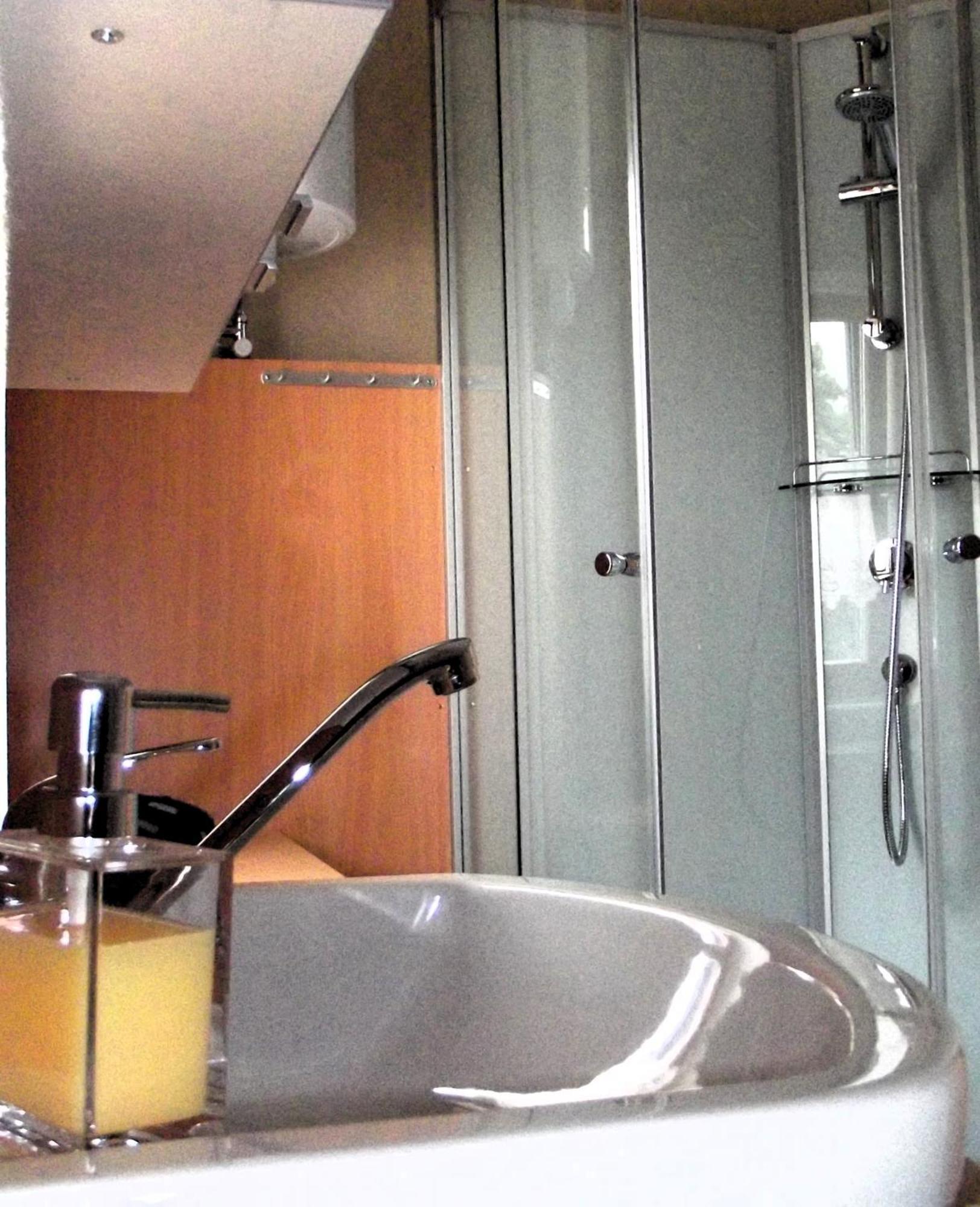 Buedingen-Ferienwohnung Bausch Buitenkant foto